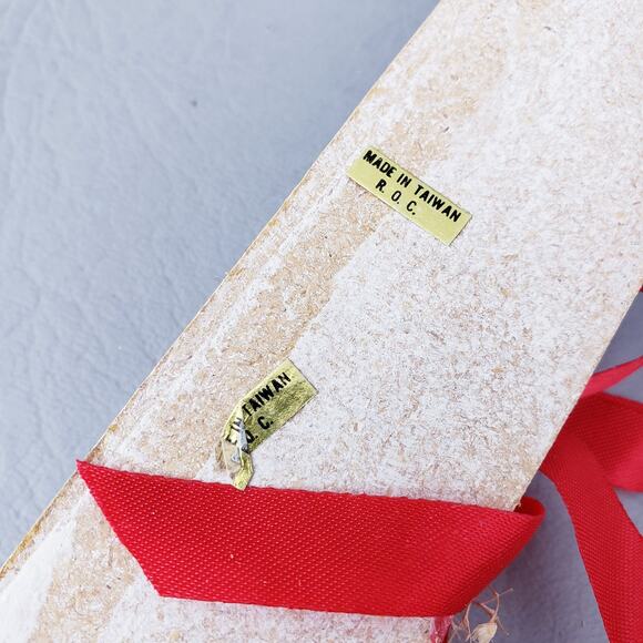 Vintage House of Lloyd Christmas Around the World Merry Christmas Taper Holder - Picture 15 of 16